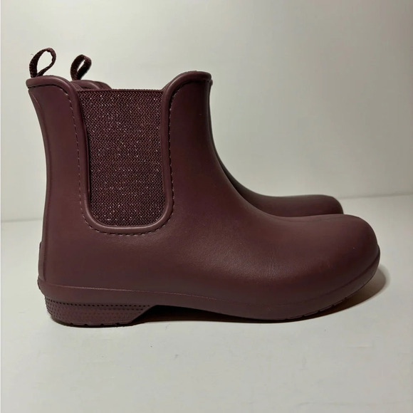 Crocs Women’s Size 6 Freesail Chelsea Rain Ankle Boots Dual Comfort Purple - Picture 1 of 8